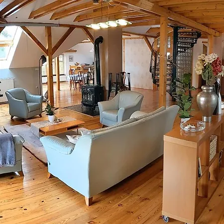 Appartamento Brasserie Avion Rožnov pod Radhoštěm